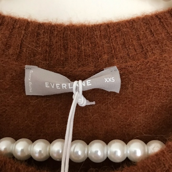 Everlane Alpaca Tee - Picture 8 of 9